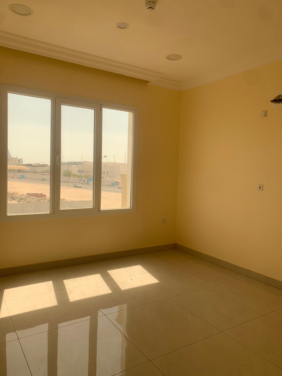 AT MADINATH KHALIFA SOUTH UNFURNISHED - Bathroom